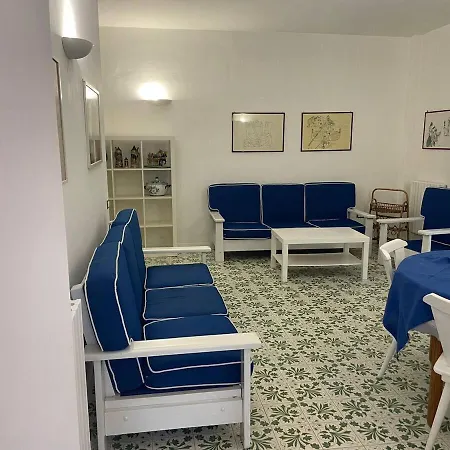 Channel House * Ischia