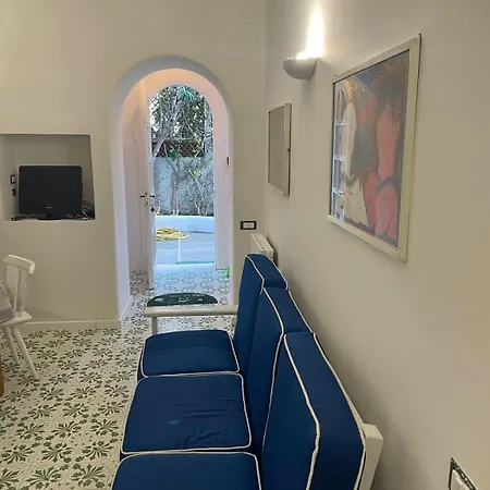Channel House * Ischia
