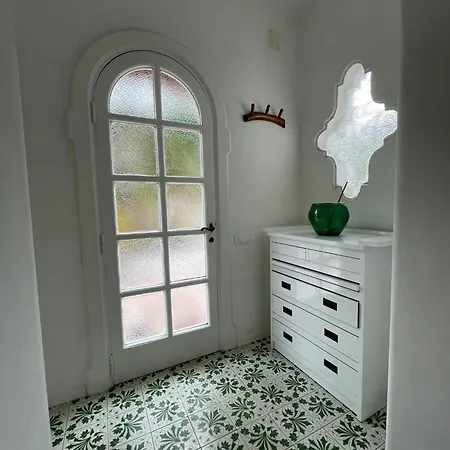 Дом отдыха Channel House *