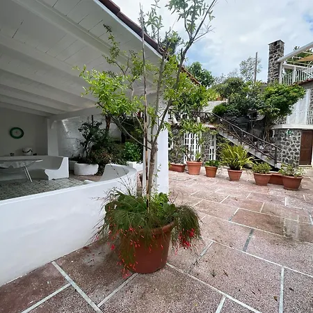 Channel House Дом отдыха *