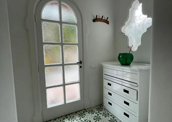 Дом отдыха Channel House *